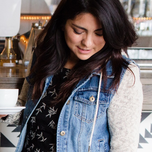 Meet your Posher, Ofelia - Picture 1 of 2